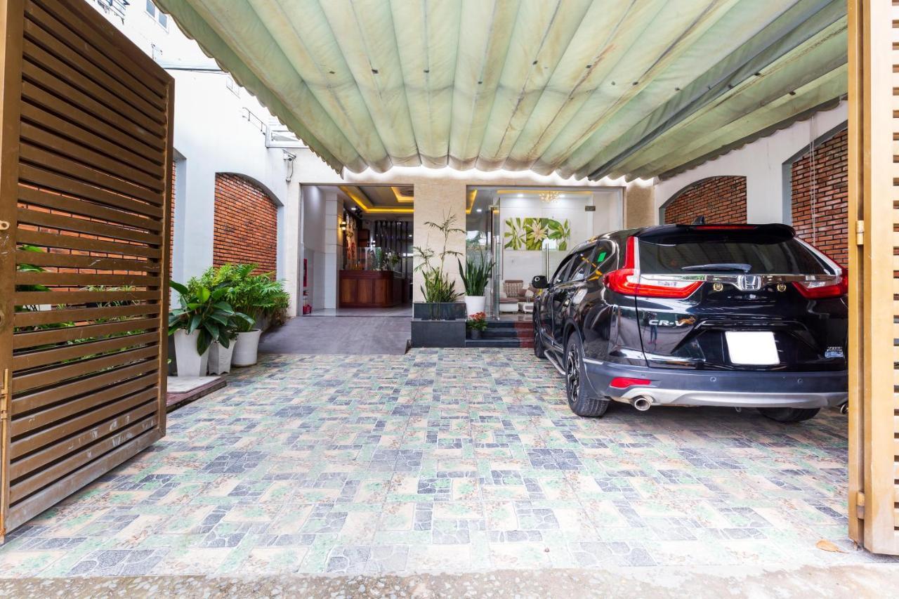 Luxury Vuon Lai Hotel *